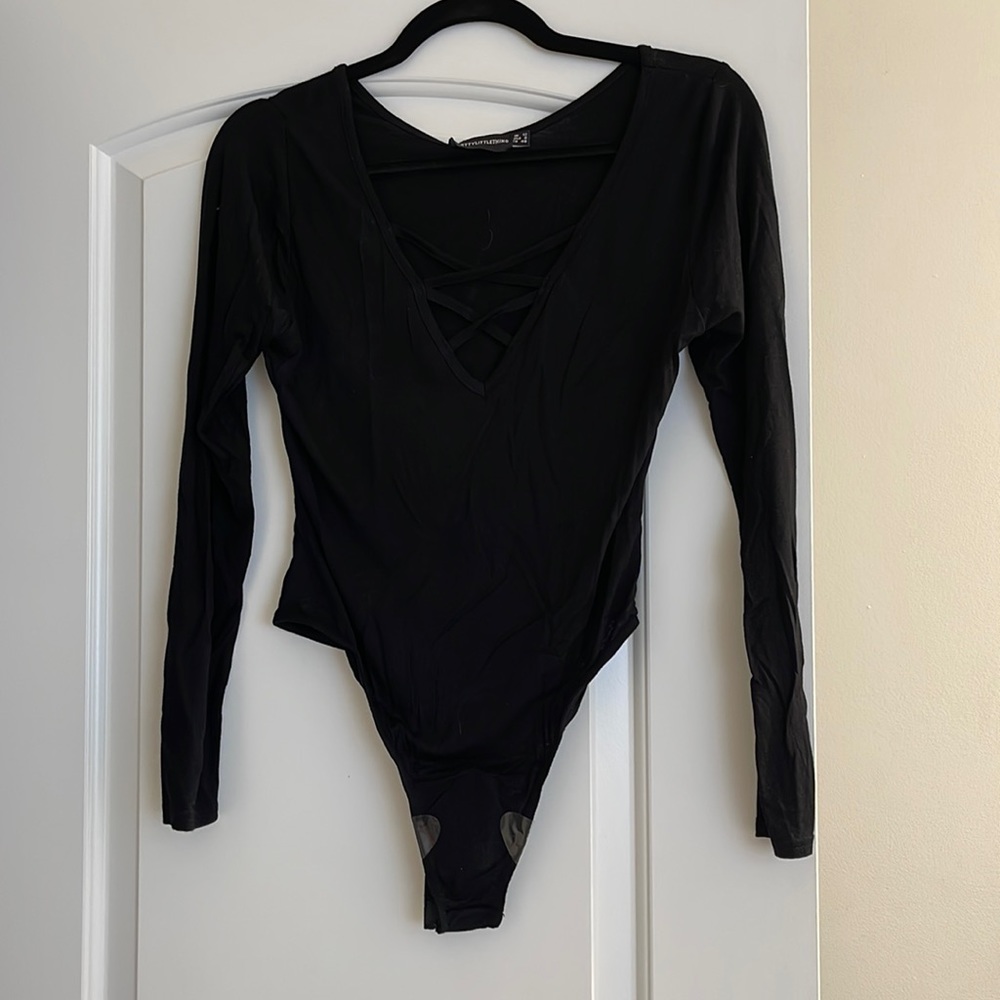 Pretty little thing crisscross front thong bodysuit black